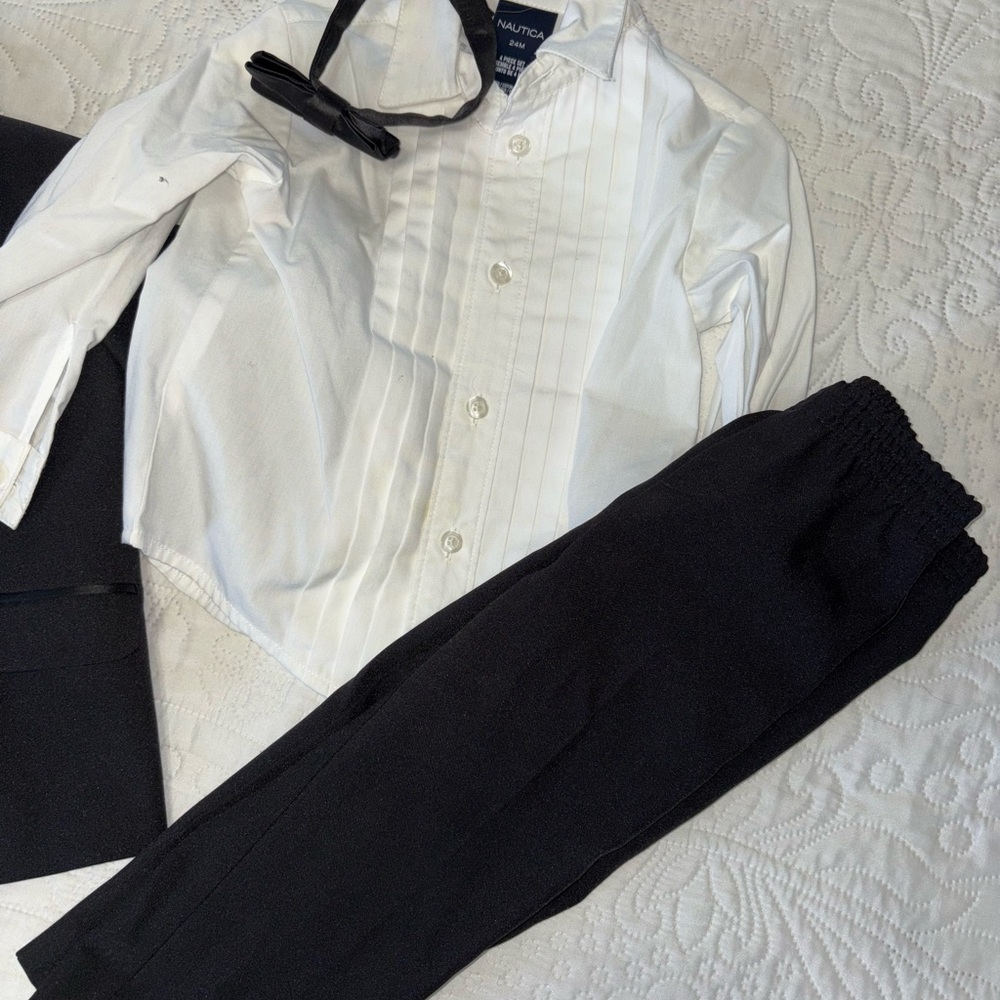 Nautica Black and White Kids Matching Set - Picture 3 of 3